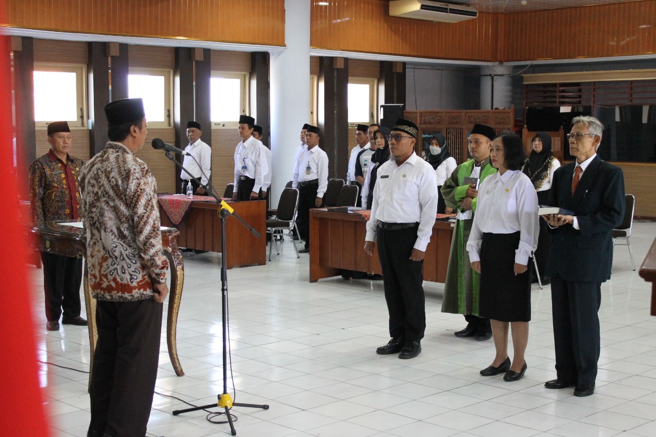 Pemkab Rembang Lantik 25 Kepala Sekolah